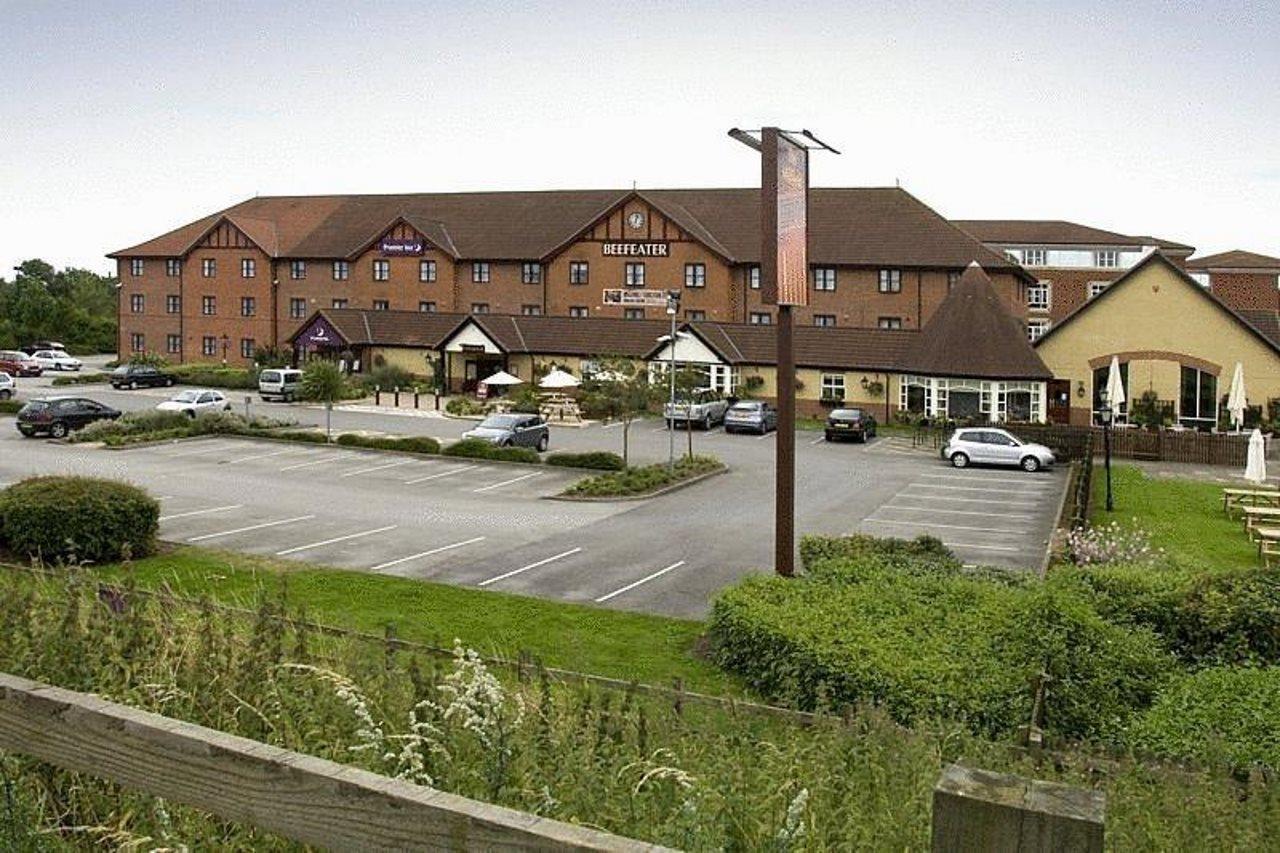 Premier Inn York North West 3*
